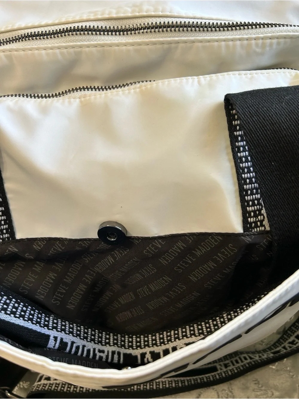 NWT Steve Madden Black and White Multi Pocketed BGymm Duffel Weekender Bag